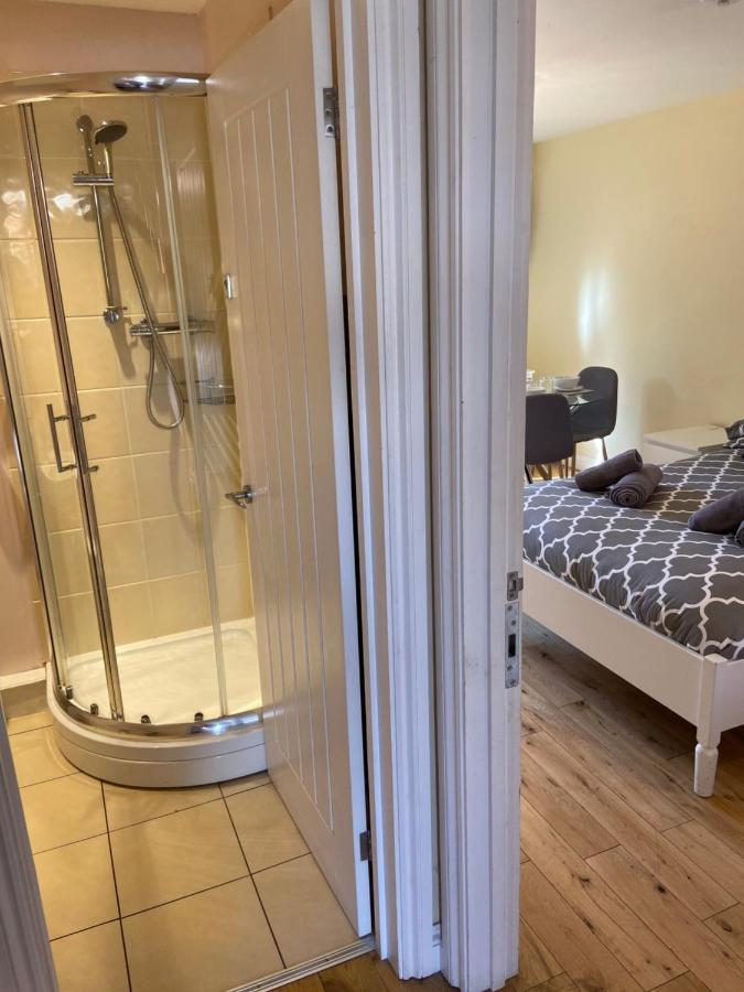ホテル The Ashton Gate Mews ブリストル エクステリア 写真