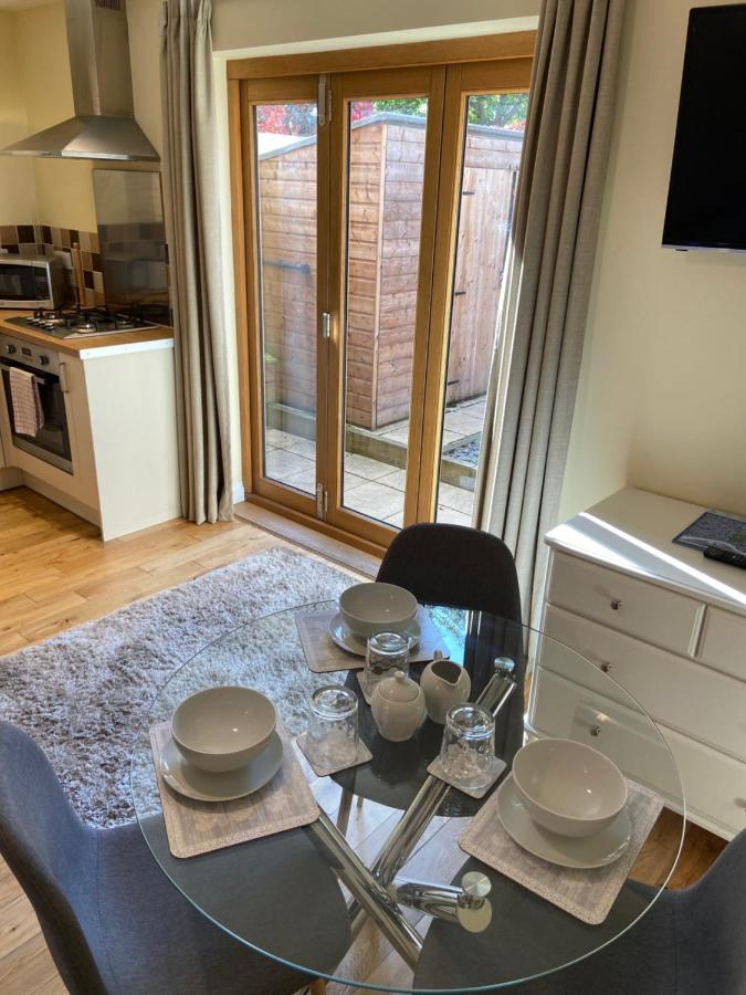 ホテル The Ashton Gate Mews ブリストル エクステリア 写真