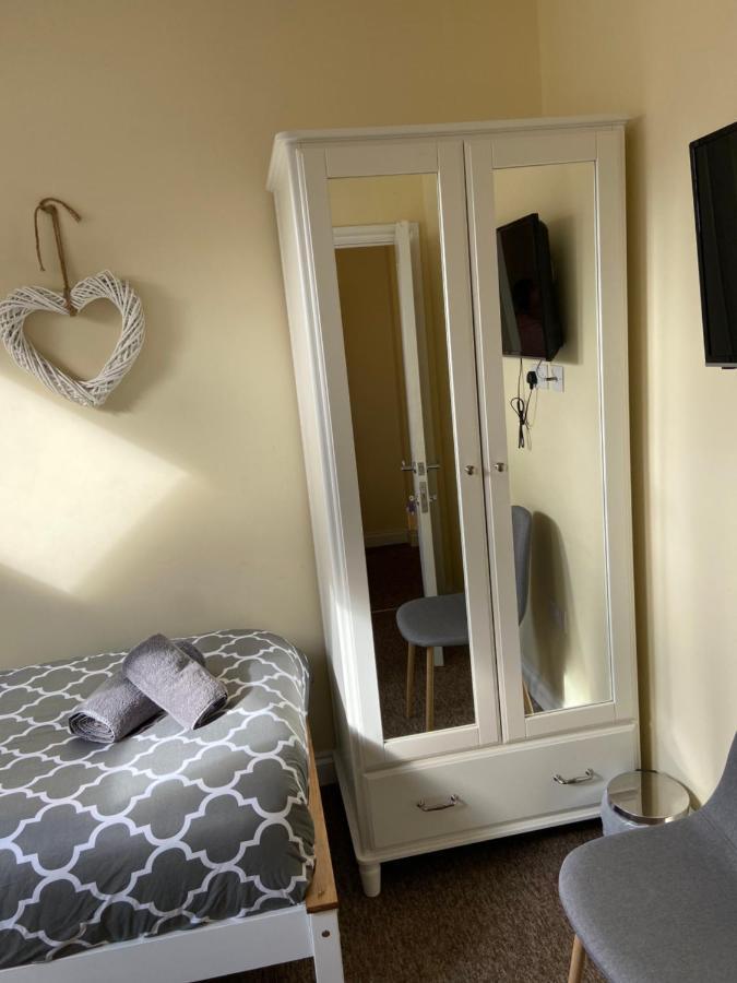 ホテル The Ashton Gate Mews ブリストル エクステリア 写真
